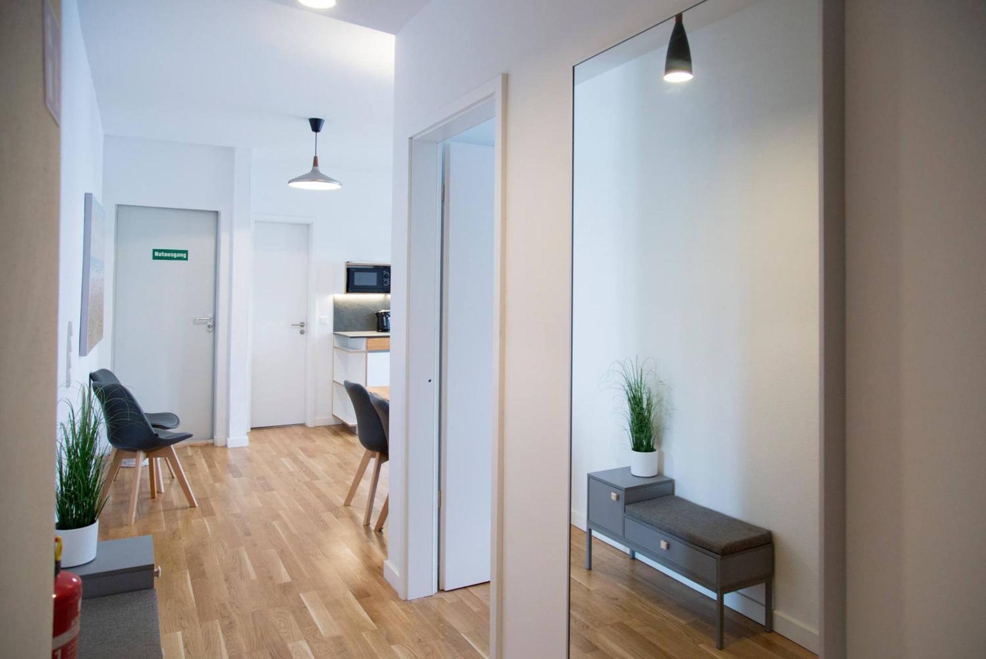 Madflats Hotel-Apartments S-Bahn Friedenau Berlin Room photo